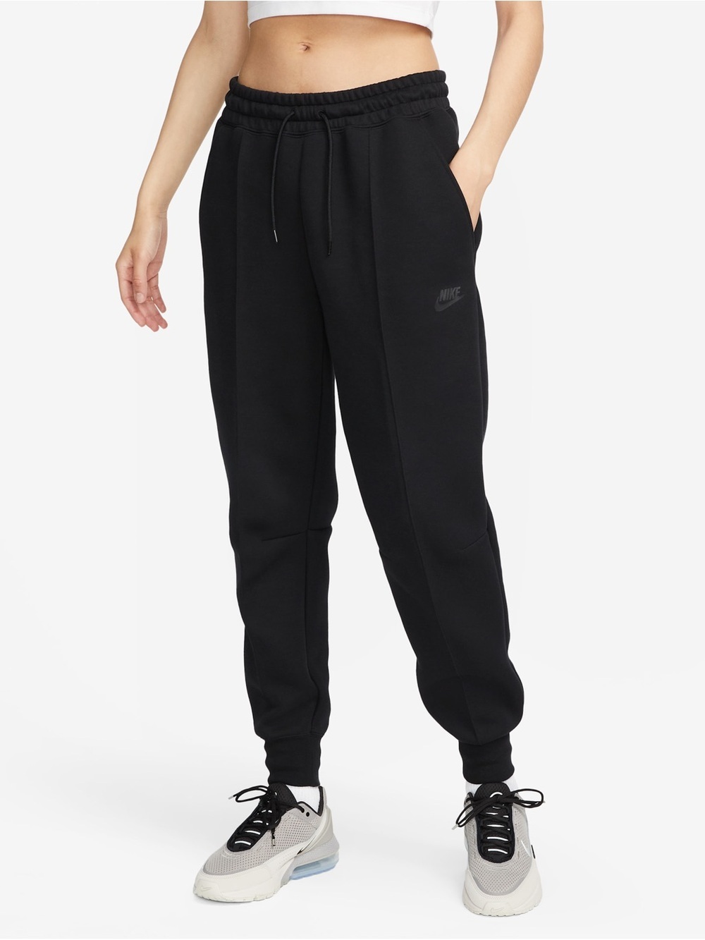 Nike Women's Black Tech Fleece Jogger Pants